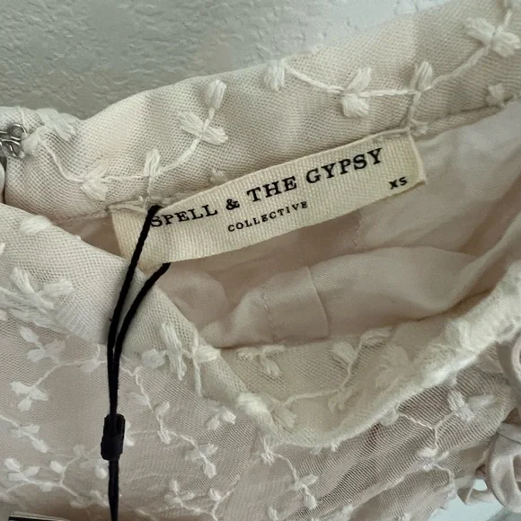 Spell & The Gypsy Le Guaze lace tiered skirt - Picture 3 of 5